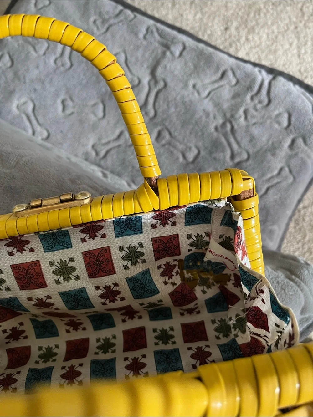 Vintage 50’s/60’s Yellow covered straw Woven Top-Handle Women’s Bag